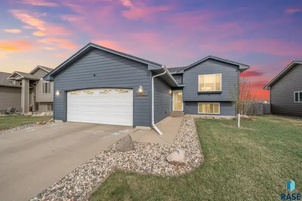3920 S Stanford Ave, Sioux Falls, SD 57106