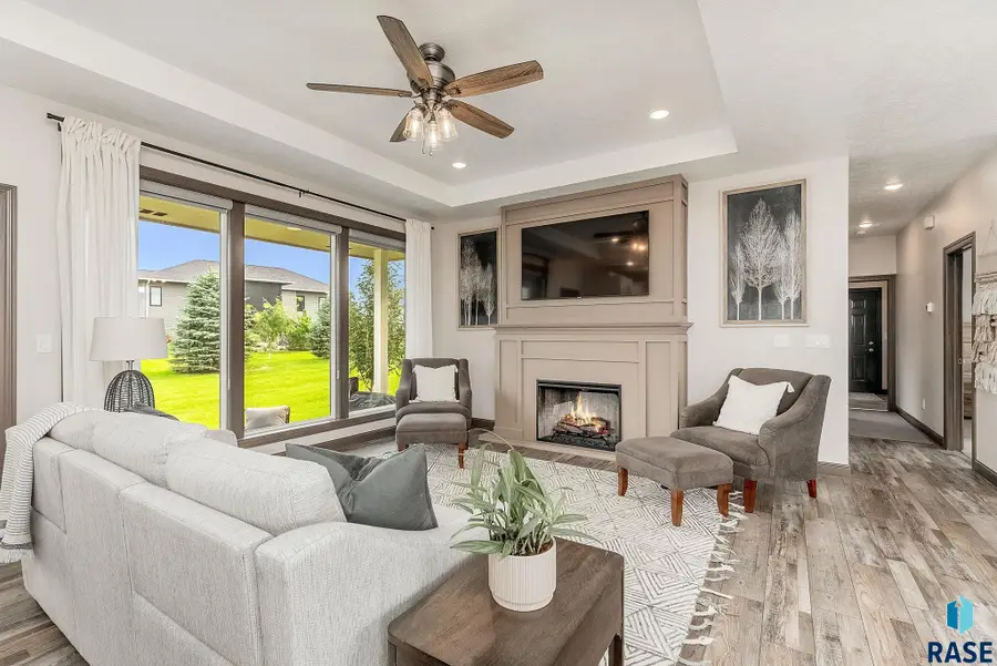 8400 E Willow Wood St, Sioux Falls, SD 57110 - #3