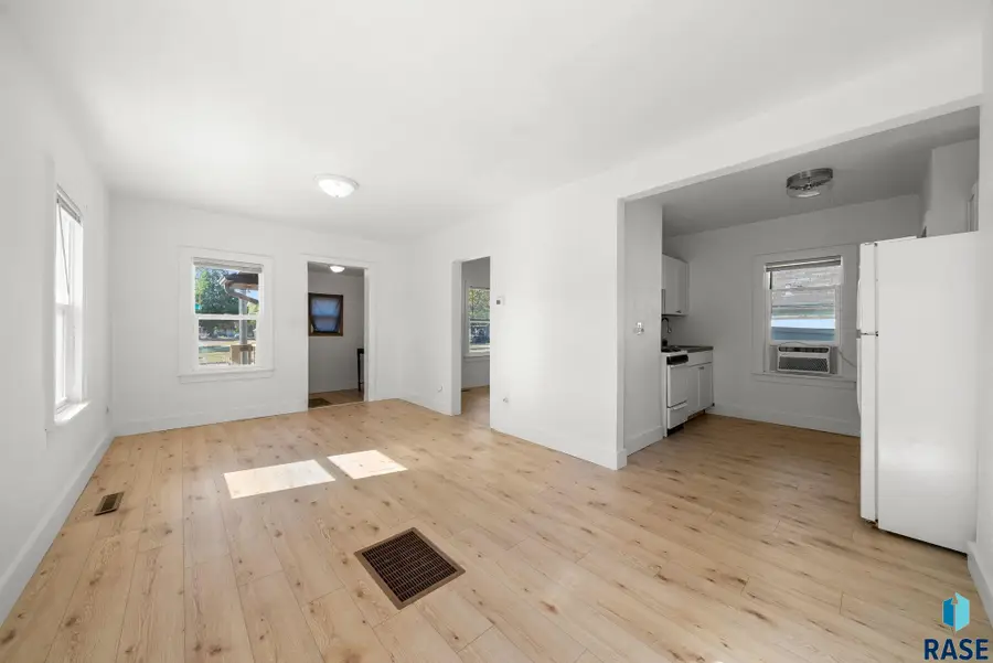 700 N Mable Ave, Sioux Falls, SD 57103 - #3