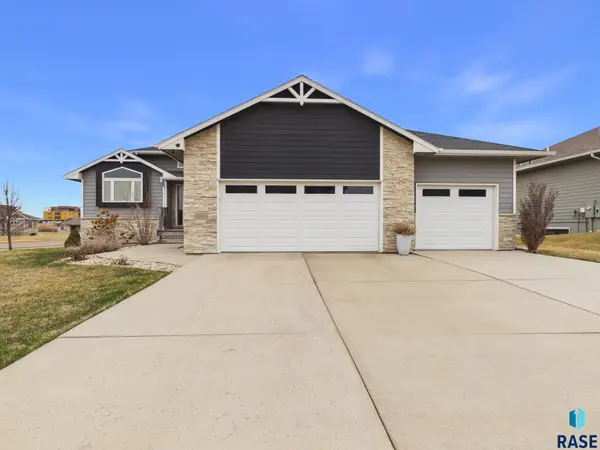 6500 E Steamboat Trl, Sioux Falls, SD 57110