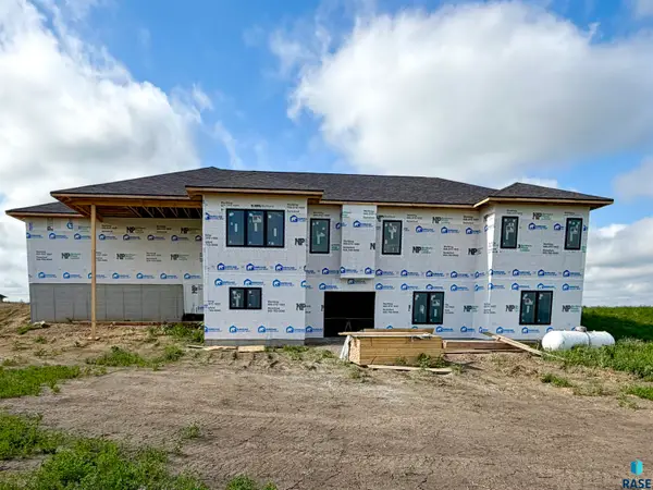 46644 Prairie Dr, Tea, SD 57064