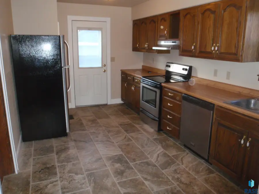 821 S 1st Ave, Sioux Falls, SD 57104 - #2