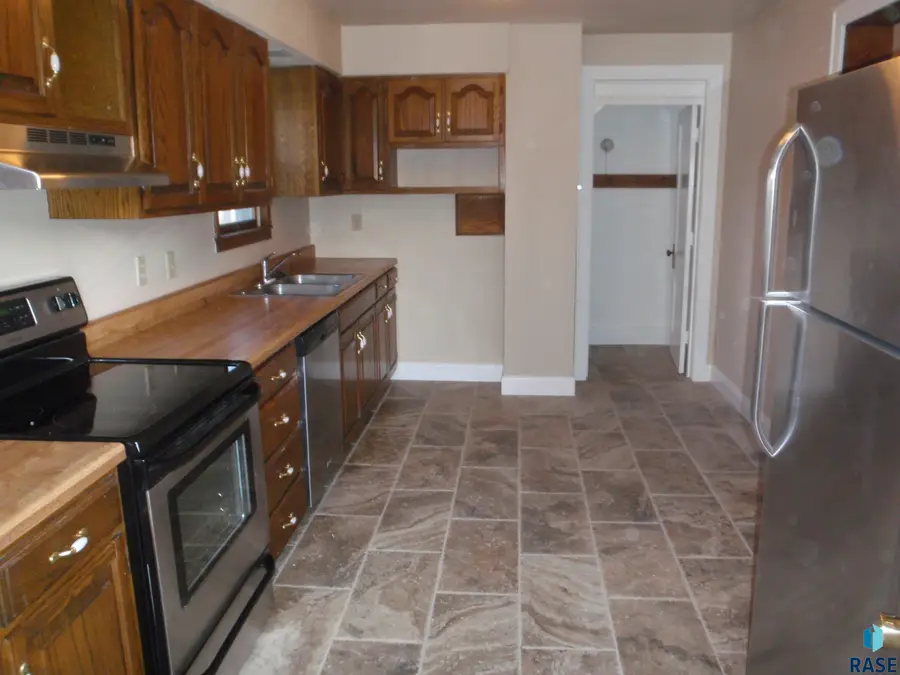 821 S 1st Ave, Sioux Falls, SD 57104 - #3