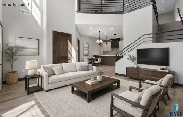 8619 W Shoreline Pl, Sioux Falls, SD 57107