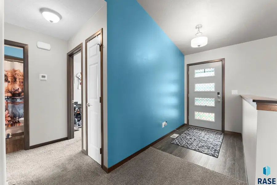 6617 W Amber St, Sioux Falls, SD 57107 - #3