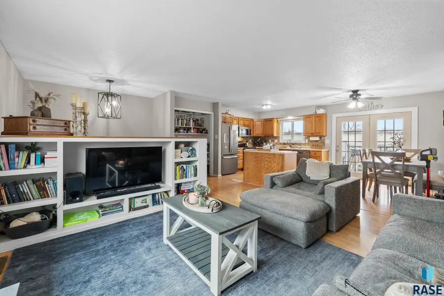 700 S Nicholas Ave, Brandon, SD 57005 - #3