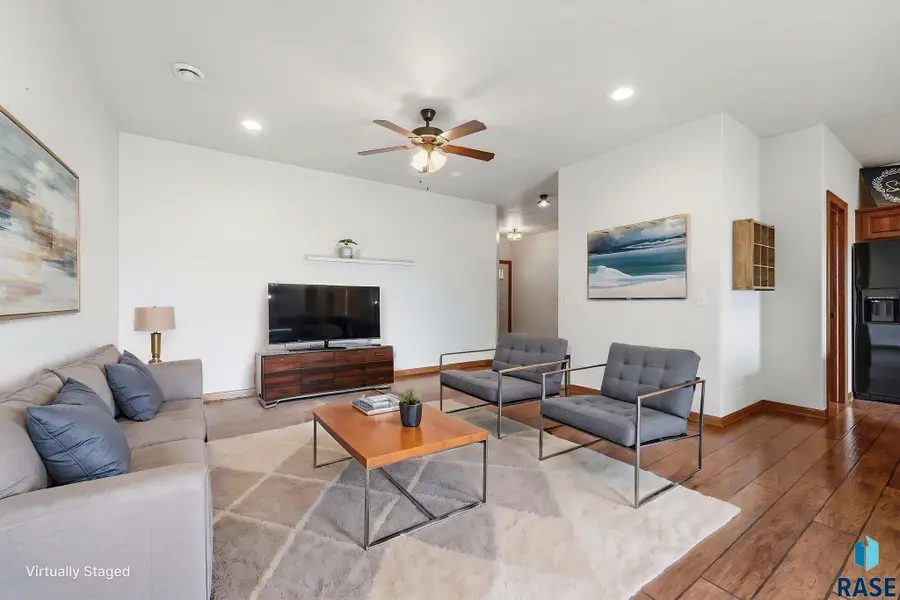 4329 W Shipton St, Sioux Falls, SD 57108 - #3