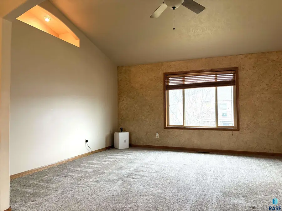 7504 S Aftyn Ave, Sioux Falls, SD 57108 - #3