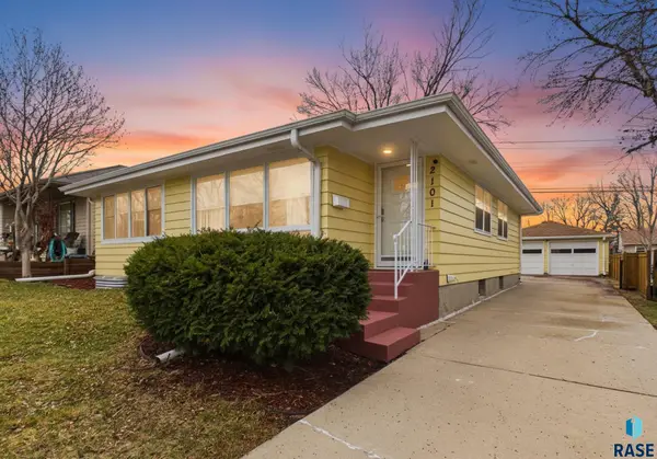 2101 S Willow Ave, Sioux Falls, SD 57105