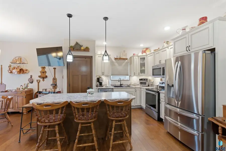 313 S Spring Pl, Brandon, SD 57005 - #2