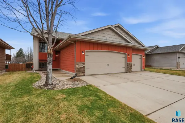 4409 S Tribbey Trl, Sioux Falls, SD 57106