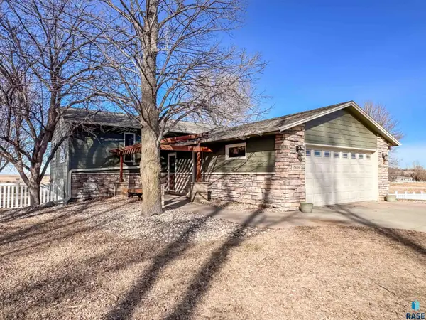 26481 487th Ave, Valley Springs, SD 57068