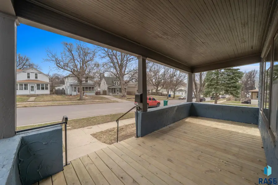 535 N Menlo Ave, Sioux Falls, SD 57104 - #2