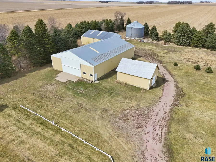 515 151st St, Luverne, MN 56156 - #2