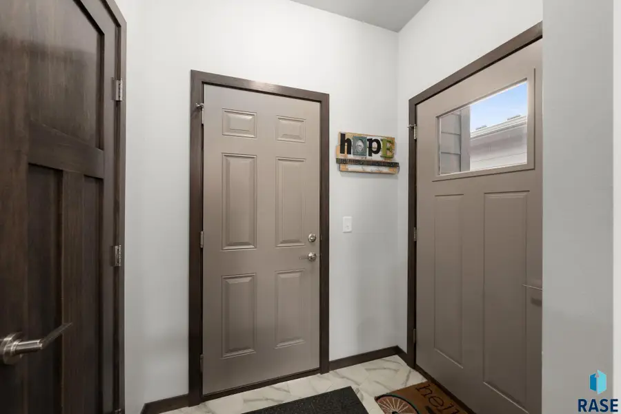 227 E Ivy Rd, Tea, SD 57064 - #2