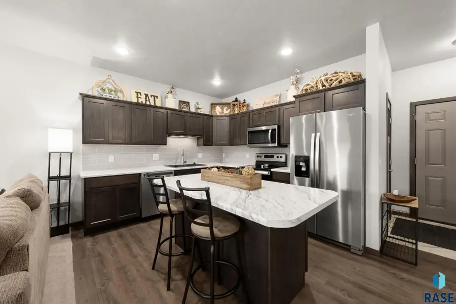 227 E Ivy Rd, Tea, SD 57064 - #3