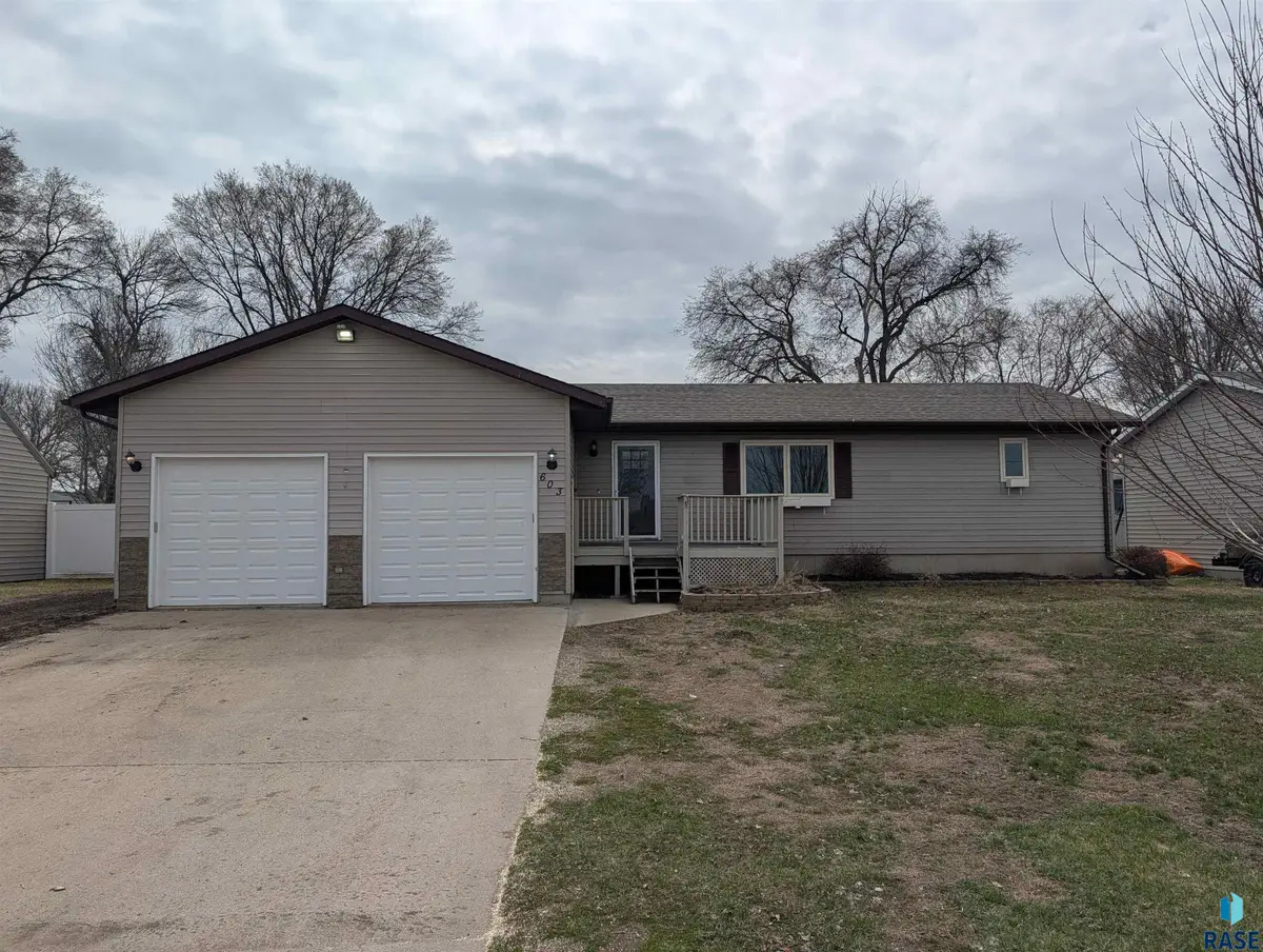 603 W 3rd St, Dell Rapids, SD 57022 - #1
