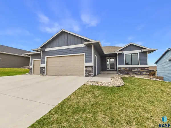 1013 N Archer Dr, Sioux Falls, SD 57103