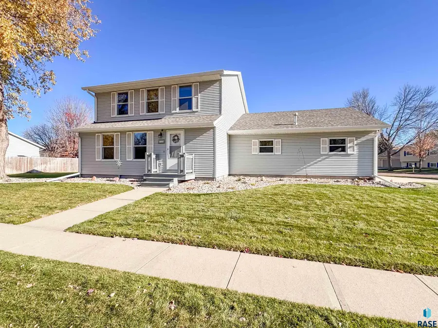 900 S Parkview Blvd, Brandon, SD 57005 - #3