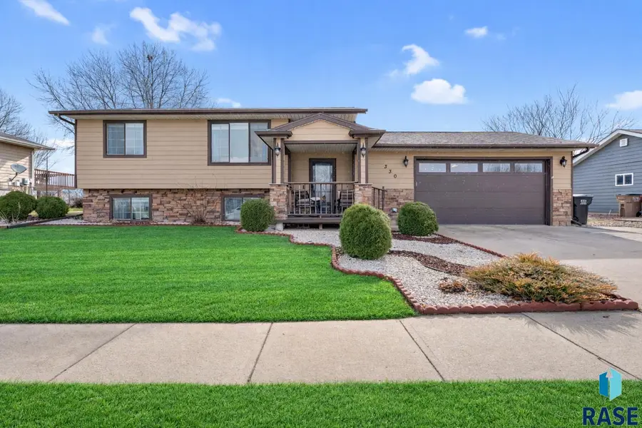 330 N James Ave, Tea, SD 57064 - #2