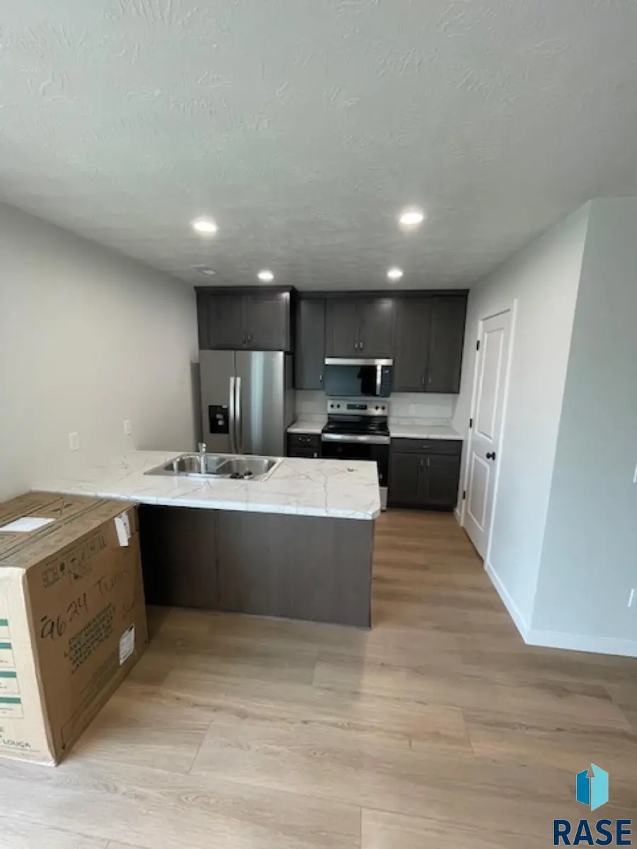 9624 W Tunis Dr, Sioux Falls, SD 57106 - #3