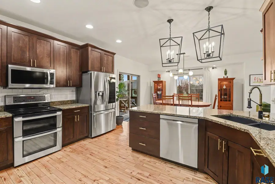 8216 S Copper Ridge Rd, Sioux Falls, SD 57108 - #2