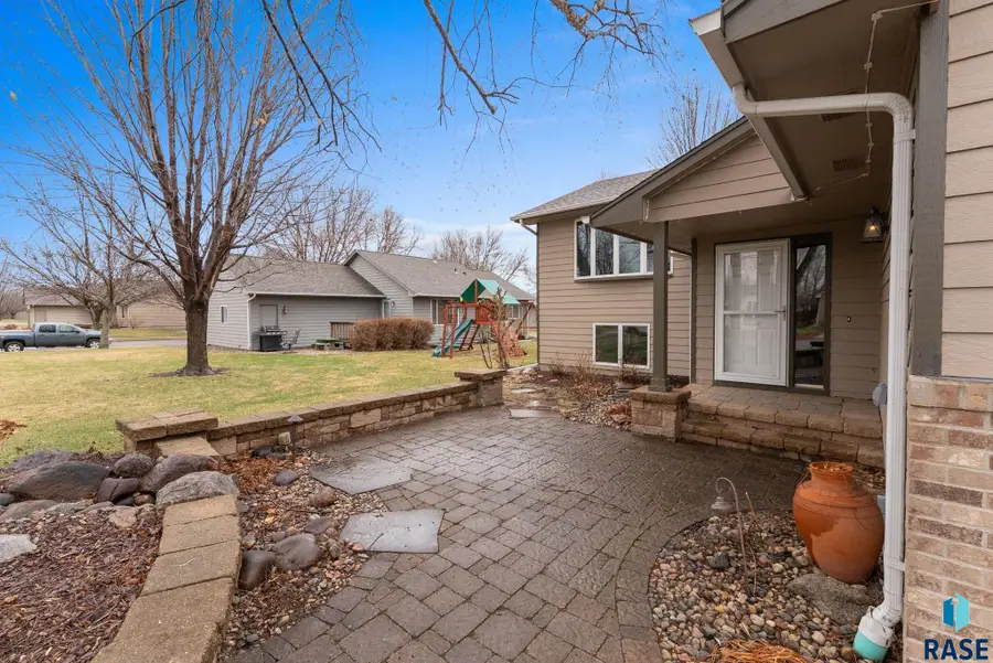 117 Thad St, Brandon, SD 57005 - #3