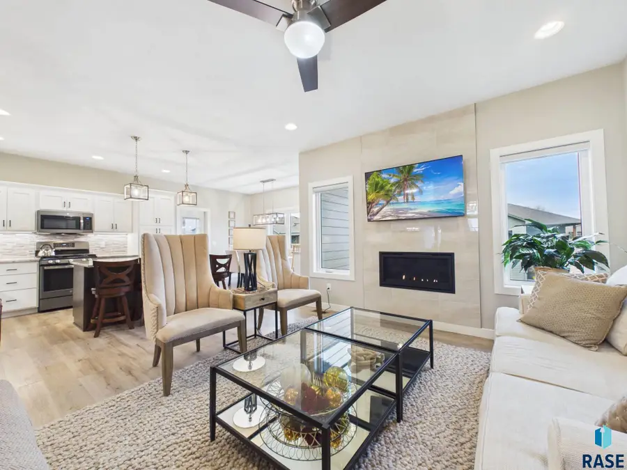 2416 E Tranquility Cir, Sioux Falls, SD 57108 - #2