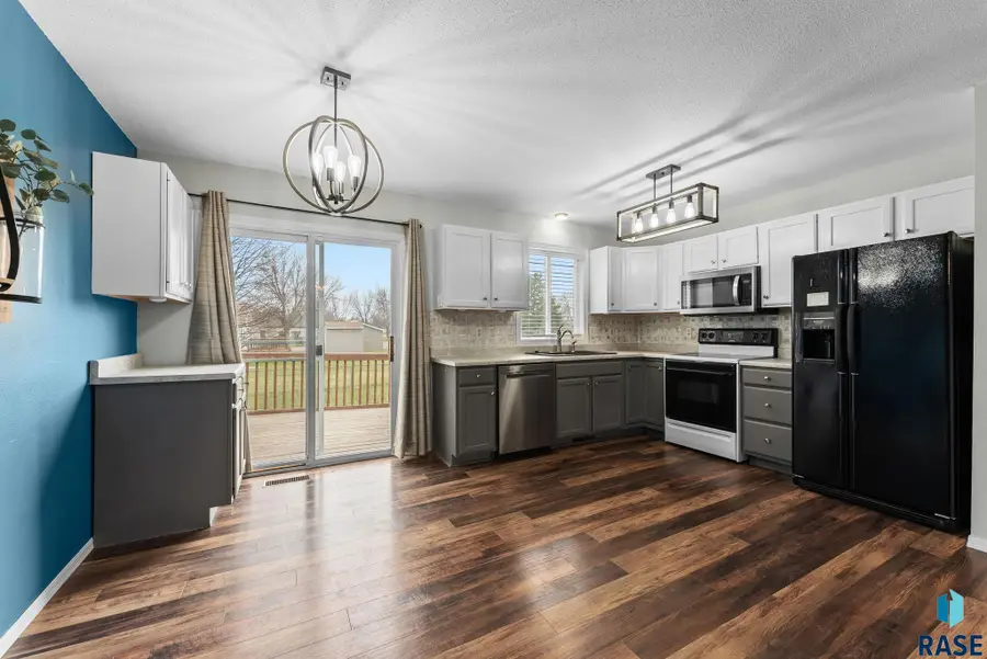 6309 W 66th St, Sioux Falls, SD 57106 - #3