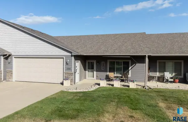1006 Tanner Ct, Tea, SD 57064