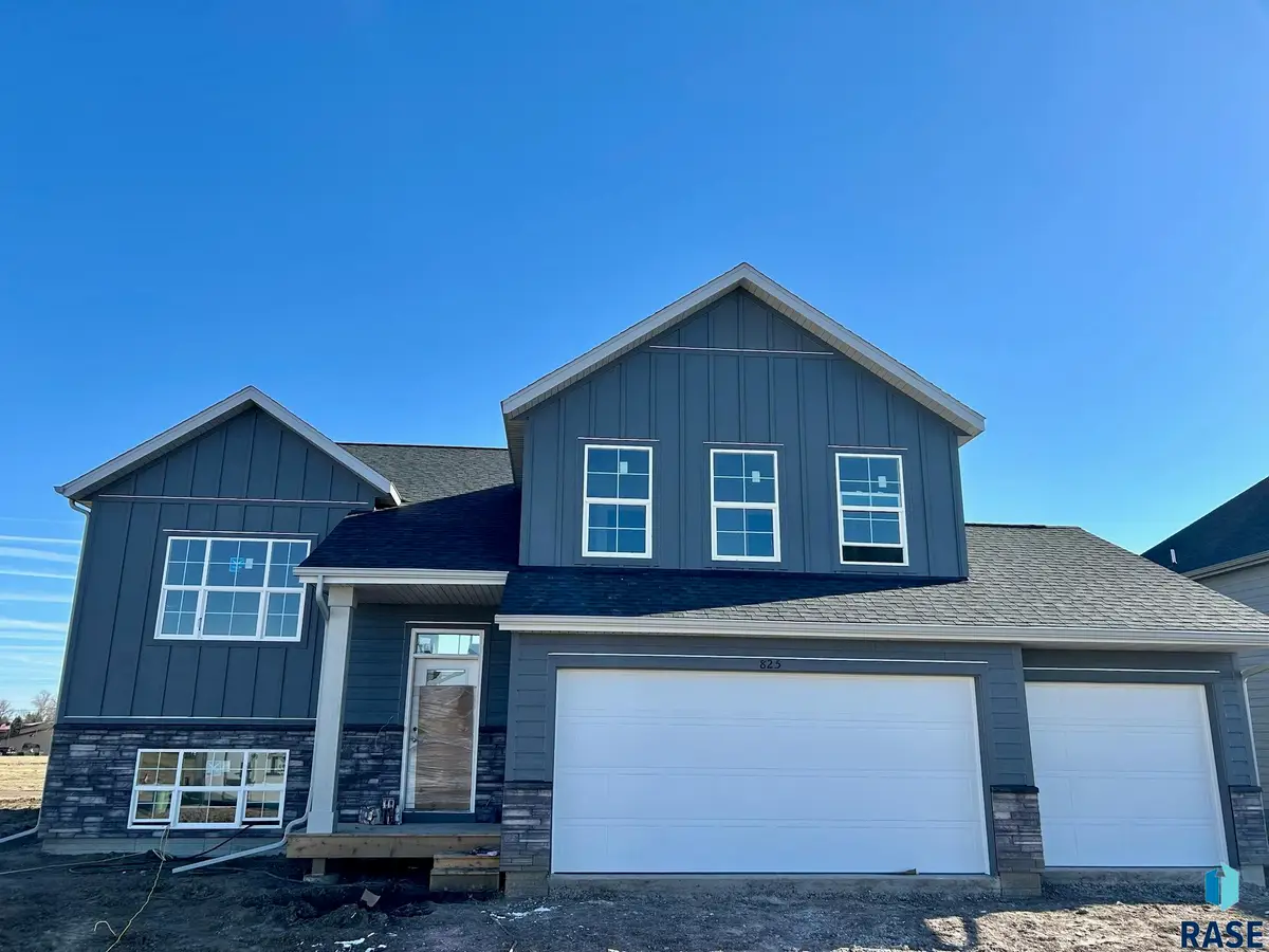 825 Estate St, Harrisburg, SD 57032 - #1