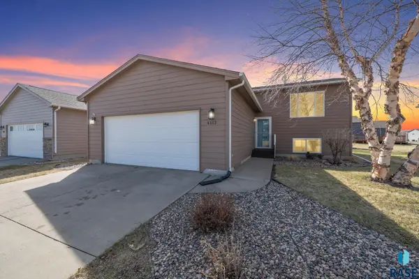 4113 W 92nd St, Sioux Falls, SD 57108