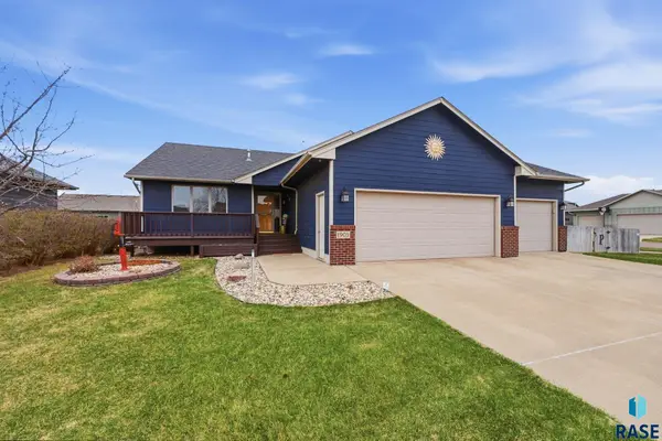 1905 S Shaw Ave, Sioux Falls, SD 57106
