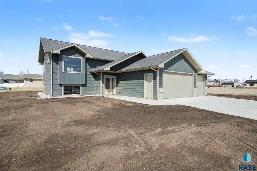 613 Wildwood Ave, Colman, SD 57017 - #3