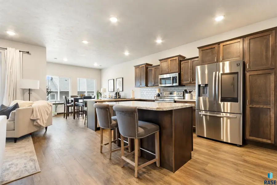 5504 S Bahnson Ave, Sioux Falls, SD 57108 - #2