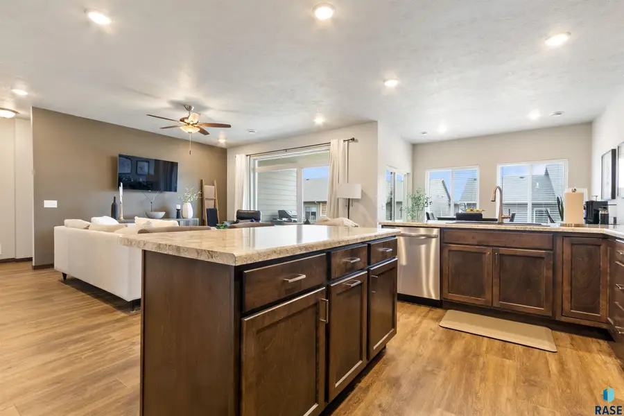 5504 S Bahnson Ave, Sioux Falls, SD 57108 - #3