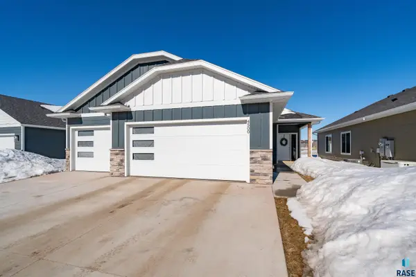 4500 E Leubecher Pl, Sioux Falls, SD 57108
