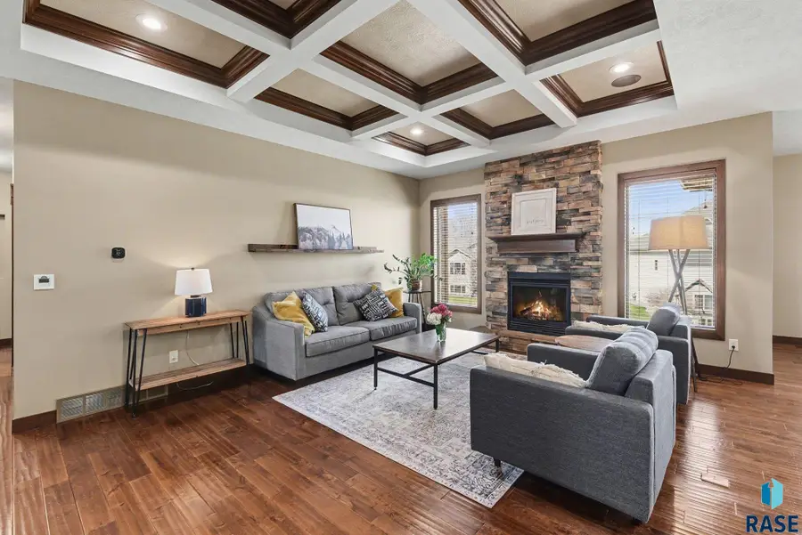 2108 S Silverpine Ct, Sioux Falls, SD 57110 - #3