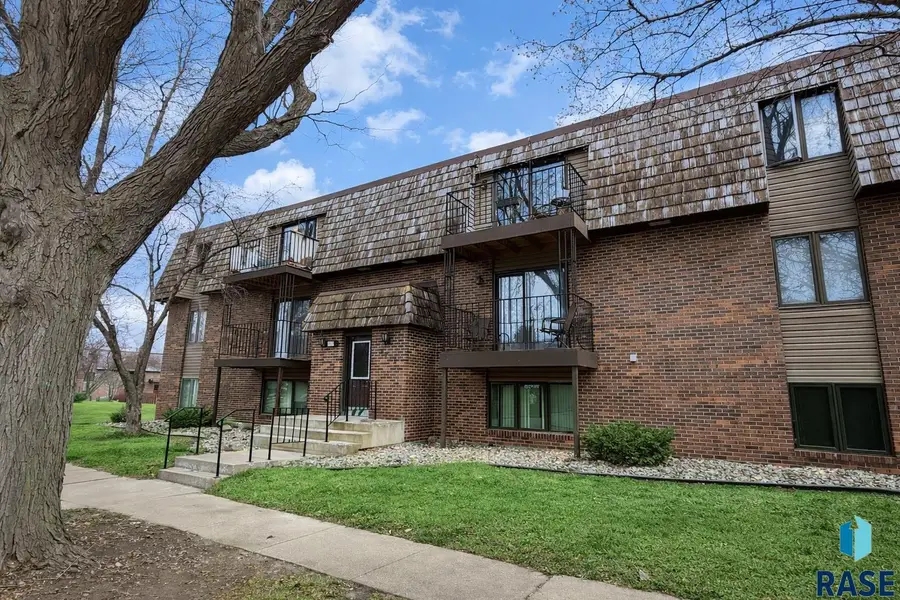 3712 S Terry Ave #103, Sioux Falls, SD 57106 - #3