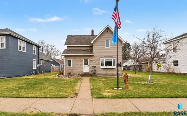 119 S Blanche Ave, Madison, SD 57042