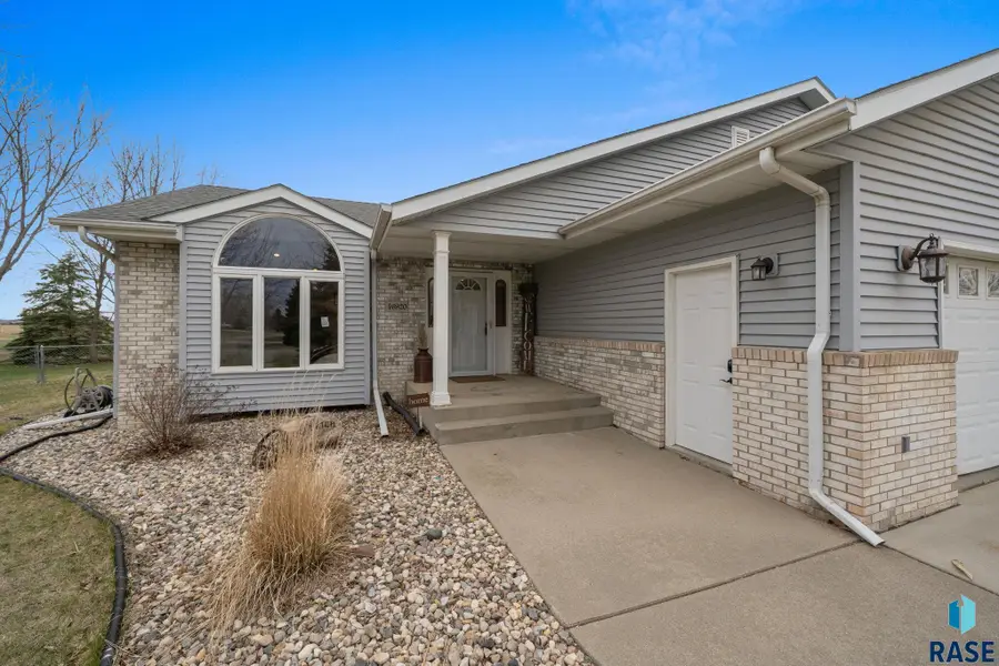 46920 Blue Spruce St, Tea, SD 57064 - #2