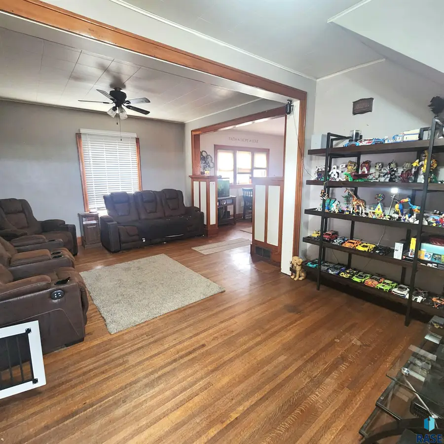 708 E 7th St, Colton, SD 57018 - #3