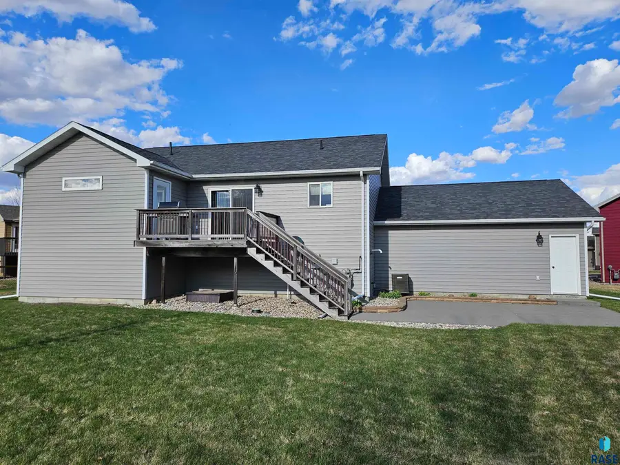 722 Leprechaun Cir, Brookings, SD 57006 - #2