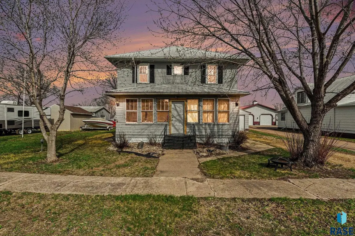 140 3rd St, Monroe, SD 57047 - #1