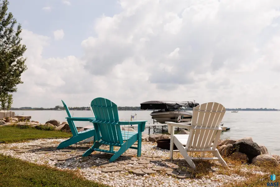 114 N Lake Dr, Castlewood, SD 57223 - #2