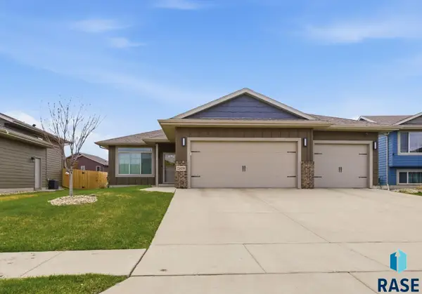 2809 S Keyrell Dr, Sioux Falls, SD 57106