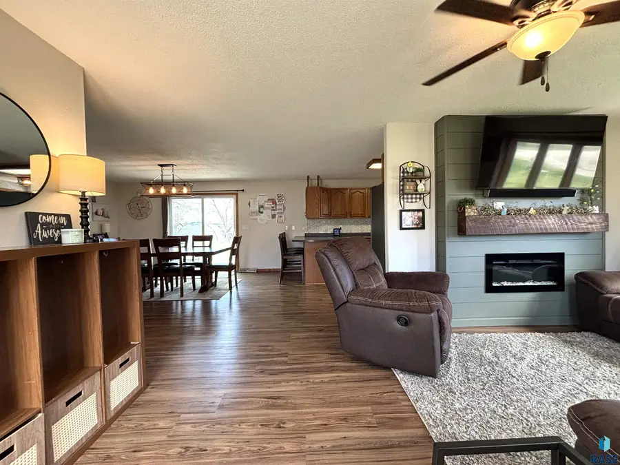 306 N Catalpa St, Saint Lawrence, SD 57373 - #3