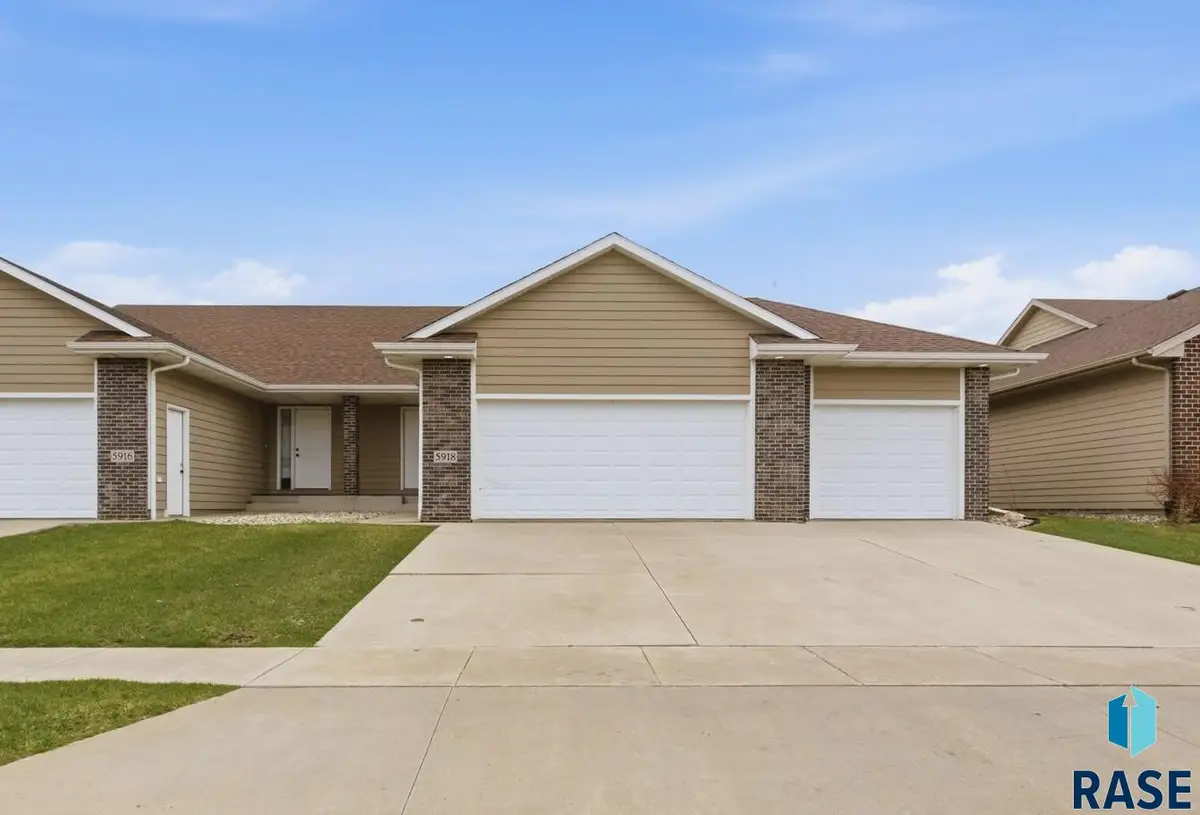 5918 S Mandy Ave, Sioux Falls, SD 57106 - #1