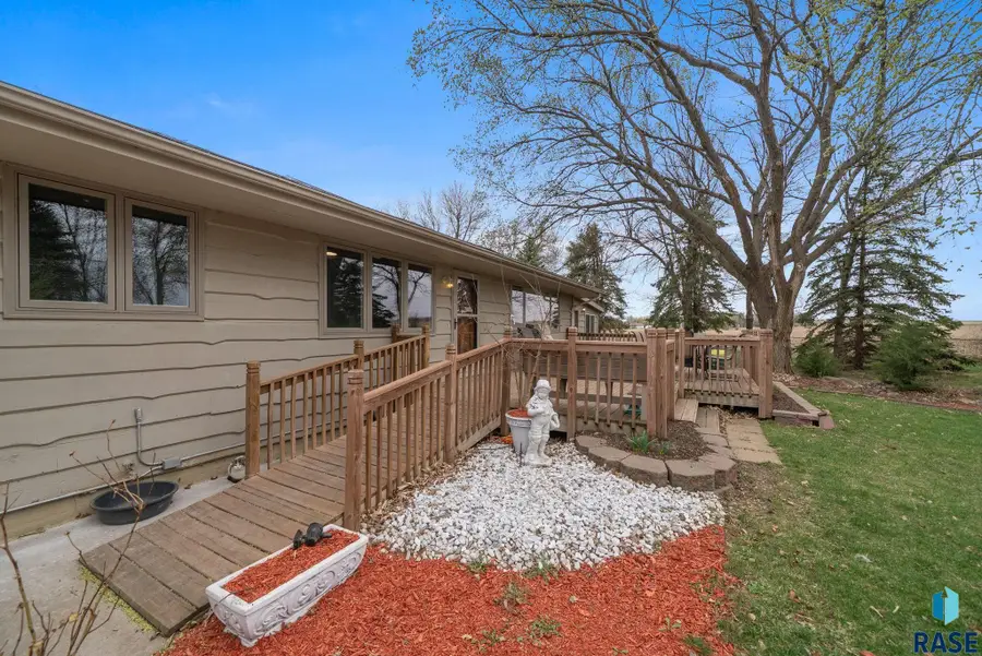 26470 484th Ave, Valley Springs, SD 57068 - #2