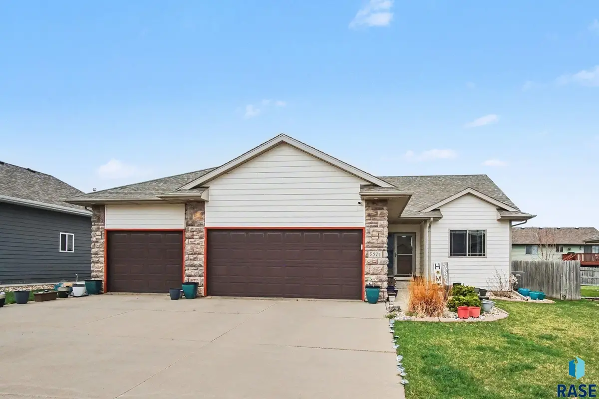 5301 S Breezeway Ave, Sioux Falls, SD 57108 - #1